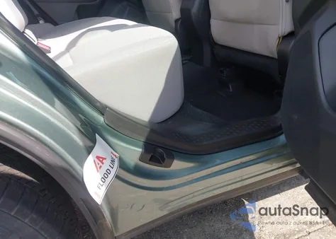 2018 Subaru Forester 2.5I из США, поврежденный, VIN JF2SJAAC5JH528187